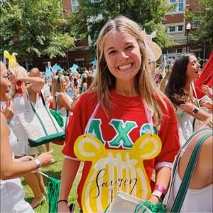 Meet your Posher, Lauren